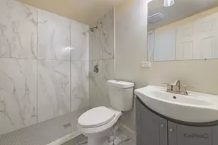 7727 S Stewart Ave, Chicago, IL 60620 - Photo 21