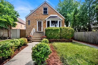 2623 N Melvina Avenue, Chicago, IL 60639 - Photo 1