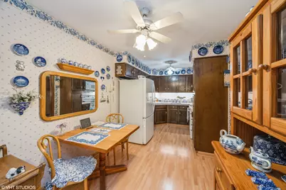 301 Lake Hinsdale Drive #404, Willowbrook, IL 60527 - Photo 7