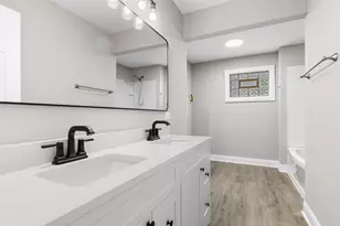109 Raffel Rd, Woodstock, IL 60098 - Photo 9