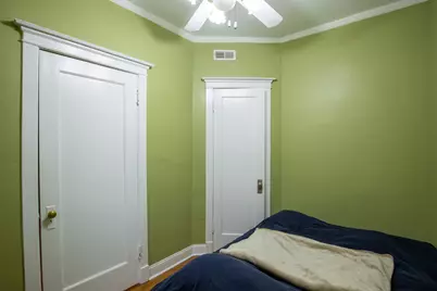 945 E Hyde Park Boulevard #3, Chicago, IL 60615 - Photo 3