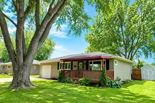 1205 N Edgelawn Dr, Plano, IL 60545 - Photo 1