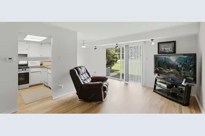 2 Cour Masson, Palos Hills, IL 60465 - Photo 5