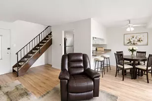 2 Cour Masson, Palos Hills, IL 60465 - Photo 5
