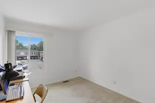 2 Cour Masson, Palos Hills, IL 60465 - Photo 13