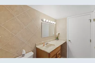 2 Cour Masson, Palos Hills, IL 60465 - Photo 11
