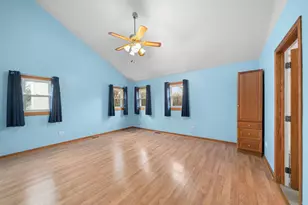 537 Erma Dr, Lake Holiday, IL 60552 - Photo 29