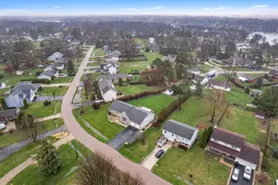 537 Erma Dr, Lake Holiday, IL 60552 - Photo 5