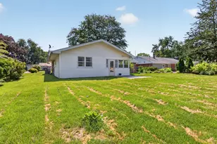 919 Vale St, Bloomington, IL 61701 - Photo 37