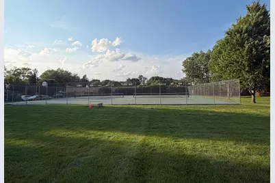 800 Oregon Trail, Roselle, IL 60172 - Photo 23