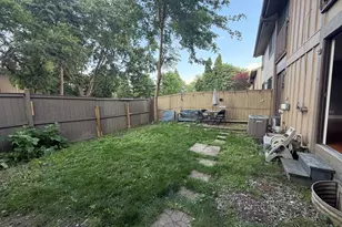 800 Oregon Trail, Roselle, IL 60172 - Photo 21