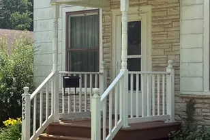 623 Sterling Ave, Dixon, IL 61021 - Photo 3