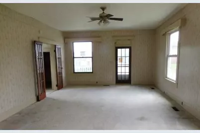 307 N 1st Street, Enfield, IL 62835 - Photo 9
