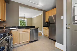 7025 N Wolcott Ave, Chicago, IL 60626 - Photo 3