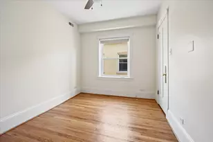 7025 N Wolcott Ave, Chicago, IL 60626 - Photo 9