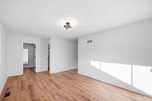[Address not provided], Palatine, IL 60067 - Photo 13