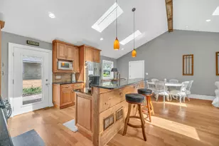 256 W Kathleen Dr, Des Plaines, IL 60016 - Photo 5