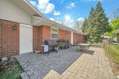 256 W Kathleen Drive, Des Plaines, IL 60016 - Photo 27