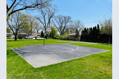 256 W Kathleen Drive, Des Plaines, IL 60016 - Photo 33