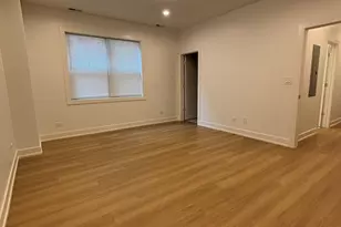 6042 S Eberhart Ave, Chicago, IL 60637 - Photo 17
