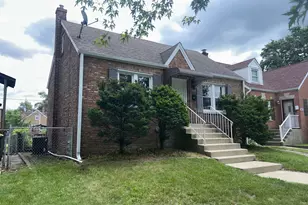 18017 Oakwood Ave, Lansing, IL 60438 - Photo 3