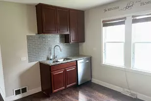 18017 Oakwood Ave, Lansing, IL 60438 - Photo 9
