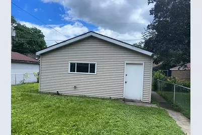 18017 Oakwood Avenue, Lansing, IL 60438 - Photo 5