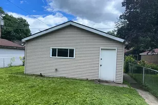 18017 Oakwood Ave, Lansing, IL 60438 - Photo 5