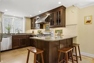 1427 W Huron St, Chicago, IL 60642 - Photo 5