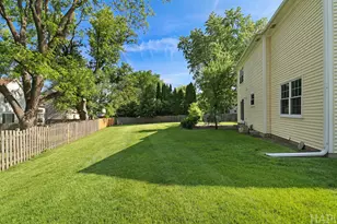470 Highland Grove Dr, Buffalo Grove, IL 60089 - Photo 31