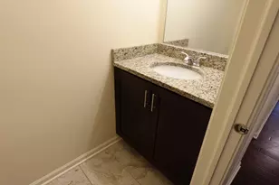 1070 Woodhill Ct, Elgin, IL 60120 - Photo 17