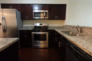 1070 Woodhill Ct, Elgin, IL 60120 - Photo 11