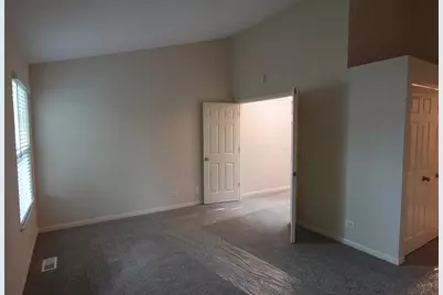1070 Woodhill Court, Elgin, IL 60120 - Photo 19