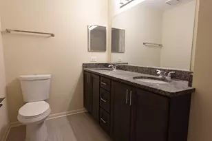 1070 Woodhill Ct, Elgin, IL 60120 - Photo 21