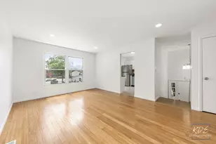 208 Granada Ct, Bolingbrook, IL 60440 - Photo 7