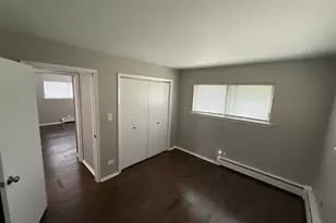 1 Scotdale Rd, La Grange Park, IL 60526 - Photo 13