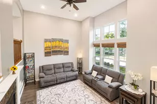 438 Grosvenor Ln, Aurora, IL 60504 - Photo 7