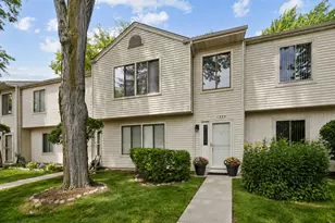 1525 Yale Ct, Elk Grove Village, IL 60007 - Photo 1