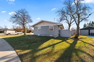 16426 Shirley Ct, South Holland, IL 60473 - Photo 3