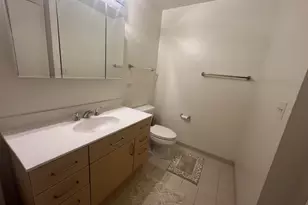 330 W Grand Ave, Chicago, IL 60654 - Photo 7