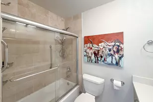5455 N Sheridan Rd, Chicago, IL 60640 - Photo 9
