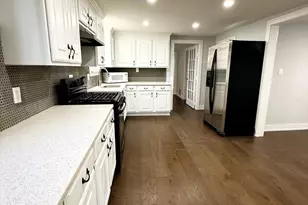 7630 Odell Ave, Bridgeview, IL 60455 - Photo 5