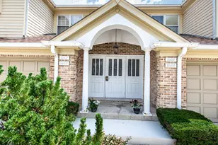 1857 W Ashbury Ln, Inverness, IL 60067 - Photo 3