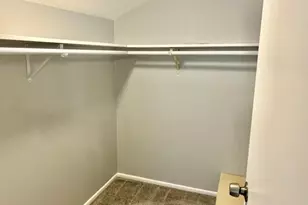 126 Honeysuckle Ct, Rolling Meadows, IL 60008 - Photo 7