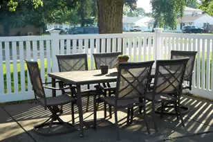 8865 S Ryan Rd, Hometown, IL 60456 - Photo 5
