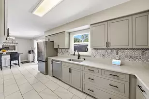 [Address not provided], New Lenox, IL 60451 - Photo 11