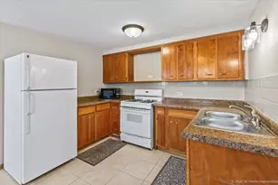 8875 S Corcoran Rd, Hometown, IL 60456 - Photo 13