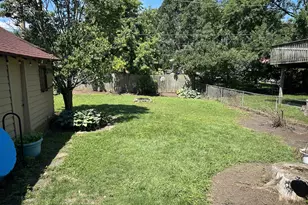 260 S Aldine St, Elgin, IL 60123 - Photo 23