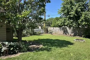 260 S Aldine St, Elgin, IL 60123 - Photo 29