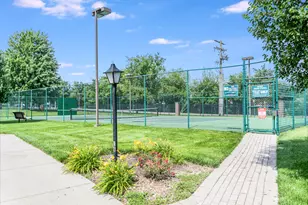 1564 Darien Lake Dr, Darien, IL 60561 - Photo 3